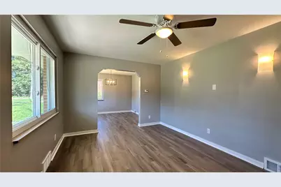 136 Richey Dr, Pittsburgh, PA 15147 - Photo 8