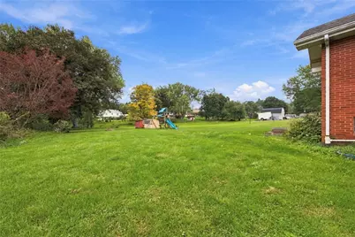 712 William Dr, Level Green, PA 15085 - Photo 12