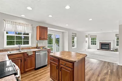 4202 Remington Dr, South Park, PA 15129 - Photo 18