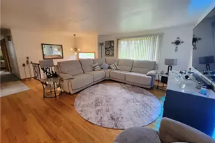1548 Berryman Ave, South Park, PA 15129 - Photo 4