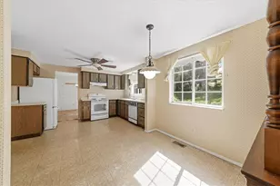 8458 Coventry Dr, Pittsburgh, PA 15101 - Photo 12