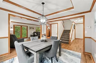 2151 Huntington Ct S, Pittsburgh, PA 15090 - Photo 6