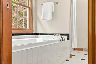 2151 Huntington Ct S, Pittsburgh, PA 15090 - Photo 22
