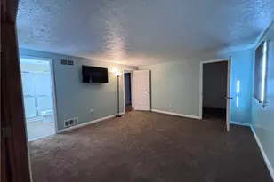 10 Barrington Dr, Pittsburgh, PA 15209 - Photo 28