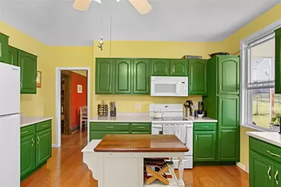 925 Walnut St, Springdale Boro, PA 15144 - Photo 14