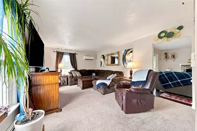 1109 S Grandview St, Youngwood, PA 15697 - Photo 4