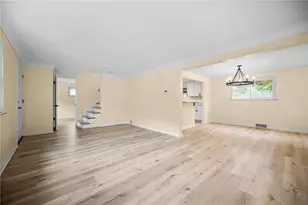 4710 Bowes Ave, West Mifflin, PA 15122 - Photo 8