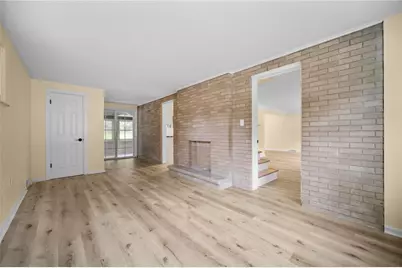 4710 Bowes Ave, West Mifflin, PA 15122 - Photo 16