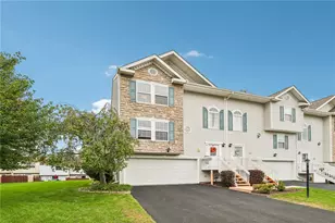 556 Ten Point Ln, Cranberry Township, PA 16066 - Photo 2