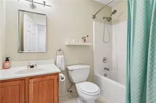 556 Ten Point Ln, Cranberry Township, PA 16066 - Photo 12