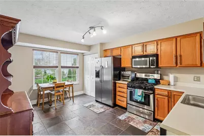 556 Ten Point Ln, Cranberry Township, PA 16066 - Photo 6