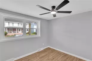 577 Jefferson St, Rochester, PA 15074 - Photo 8