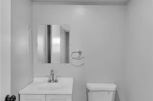 577 Jefferson St, Rochester, PA 15074 - Photo 10