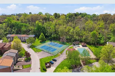 642 Woodcrest Dr, Robinson Twp, PA 15205 - Photo 46