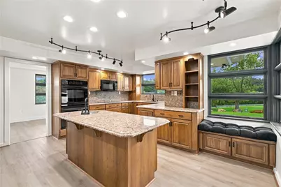 102 Peasant Village Ln, Rostraver, PA 15012 - Photo 28