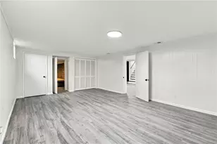 102 Peasant Village Ln, Rostraver, PA 15012 - Photo 36