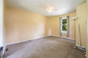 102 Amherst Ln, Ligonier Township, PA 15658 - Photo 8