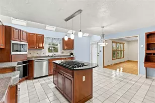 204 Farmview Ct, Cranberry Township, PA 16066 - Photo 12