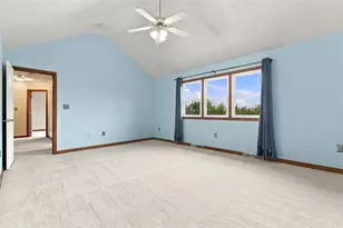 204 Farmview Ct, Cranberry Township, PA 16066 - Photo 24
