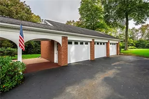 112 Shanor Heights, Center Township, PA 16001 - Photo 4