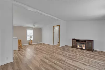 353 Pleasant Dr, Potter Township, PA 15001 - Photo 4