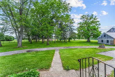 3205 Eastbrook Volant Rd, Hickory Township, PA 16156 - Photo 16