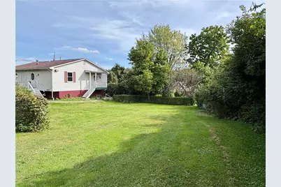 1605 Tyler St, Aliquippa, PA 15001 - Photo 18