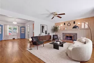 221 E Edgewood Ave, New Castle, PA 16105 - Photo 4
