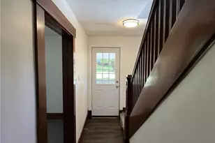 2019 Parkdale Ave, Hermitage, PA 16148 - Photo 2