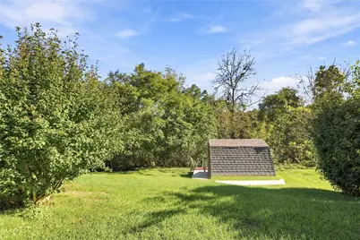 610 1st St, Vanderbilt, PA 15486 - Photo 16