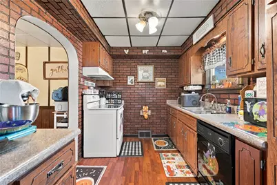 610 1st St, Vanderbilt, PA 15486 - Photo 8