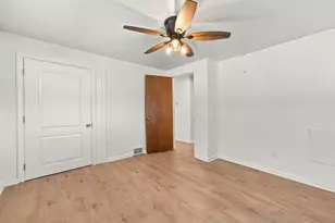 121 Crescent St, Evans City, PA 16033 - Photo 24
