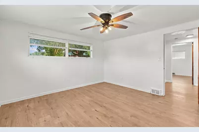 121 Crescent St, Evans City, PA 16033 - Photo 28