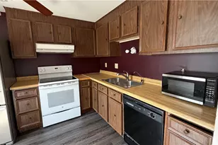 528 Hemlock Ct, Findlay Township, PA 15108 - Photo 10