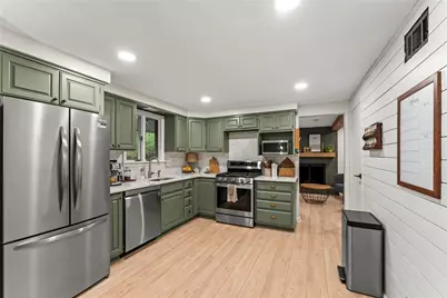 1266 Delfield Dr, Bethel Park, PA 15102 - Photo 12