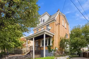 135 Bigham St, Pittsburgh, PA 15211 - Photo 2