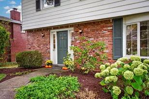 372 Cavan Dr, Pittsburgh, PA 15236 - Photo 2