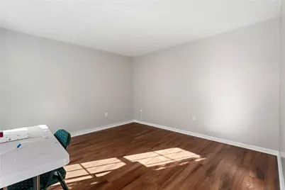 502 Meade Dr, Robinson Twp, PA 15136 - Photo 12