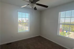 1906 Pointe View Dr, Adams Township, PA 16066 - Photo 18