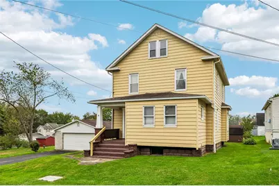 8 E Morehead Avenue, Shenango Township, PA 16102 - Photo 2