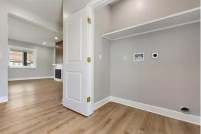 1076 Chapel Rd, Center Township, PA 15061 - Photo 34