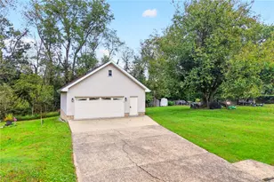 1420 Collins Ave, Jefferson Hills, PA 15025 - Photo 2