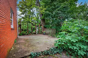 904 Lovingston Dr, Pittsburgh, PA 15216 - Photo 42
