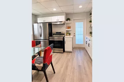 910 Fallowfield Ave, Charleroi Boro, PA 15022 - Photo 2