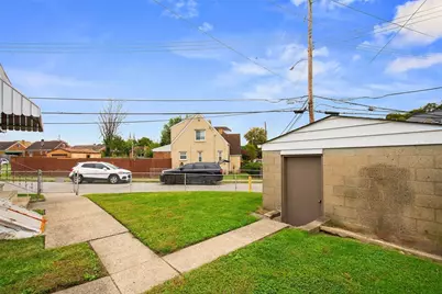 301 Russellwood Ave, McKees Rocks, PA 15136 - Photo 14