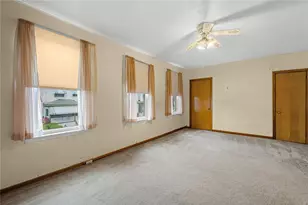 301 Russellwood Ave, McKees Rocks, PA 15136 - Photo 16
