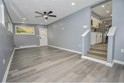 392 Whittier Dr, Pittsburgh, PA 15235 - Photo 10