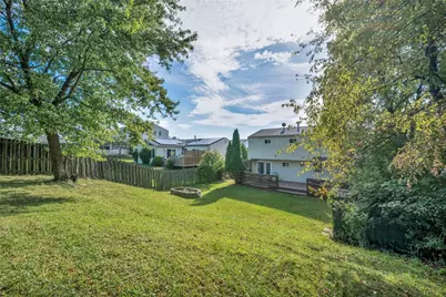 247 Darlan Hill Dr, Pittsburgh, PA 15239 - Photo 4