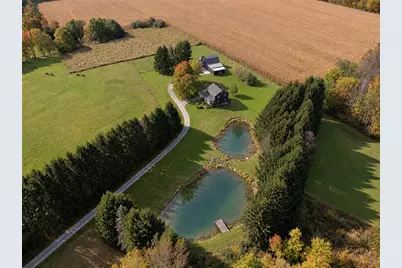 203 Clark Rd, Jackson Center Boro, PA 16133 - Photo 4