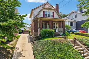 246 Hazel Dr, Pittsburgh, PA 15228 - Photo 2